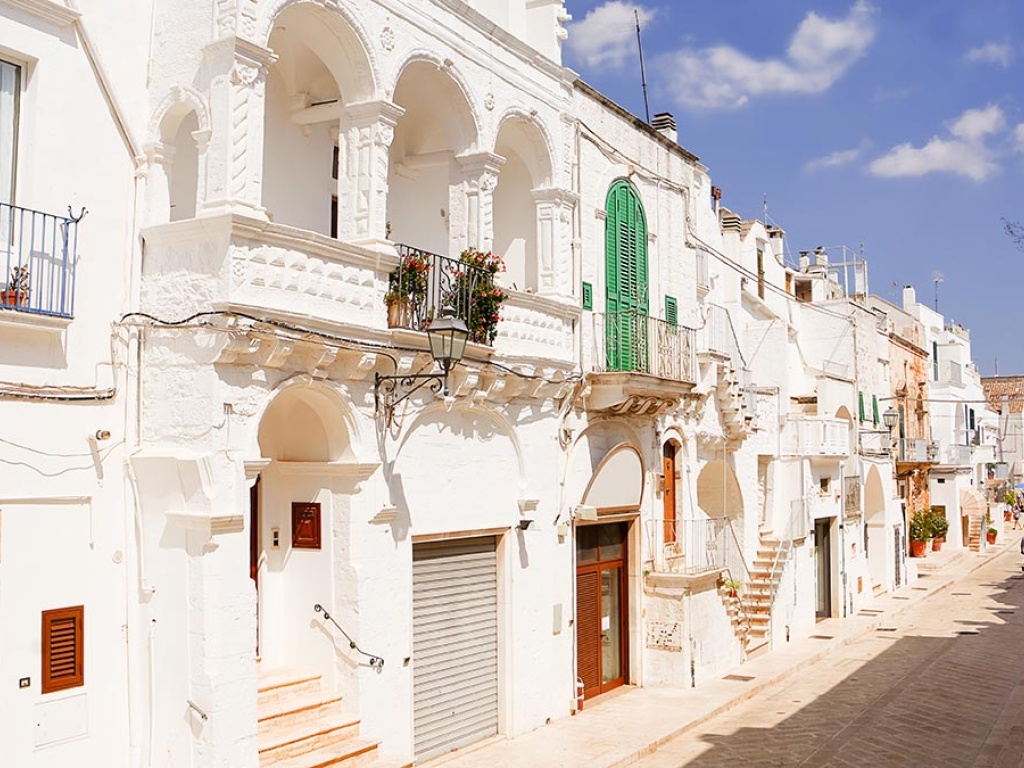 cisternino puglia where to stay