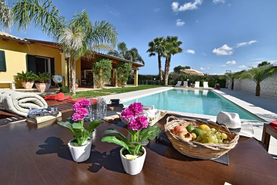 villa le Dune IsulaTravel best villa Santa Maria del Focallo